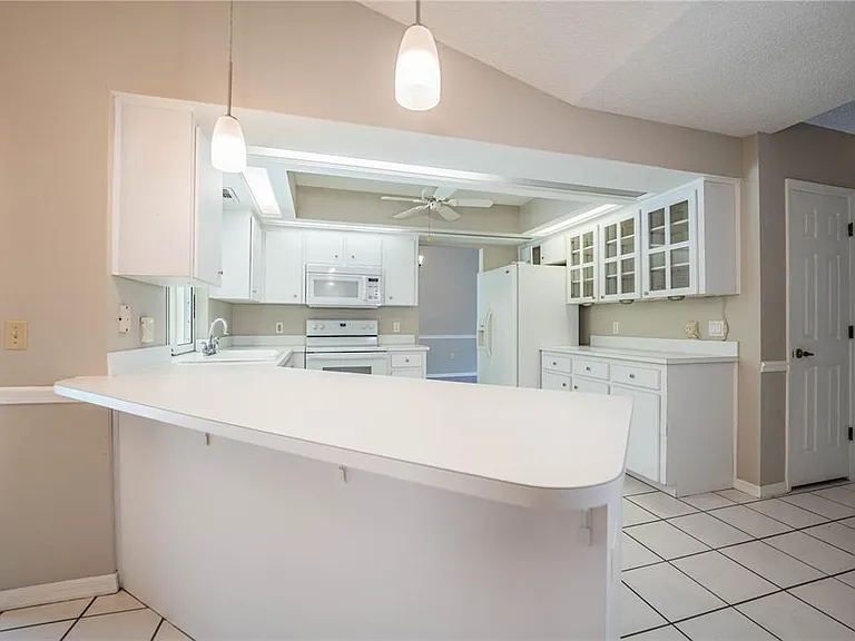 2326 Deerbrook Dr — Photo 22