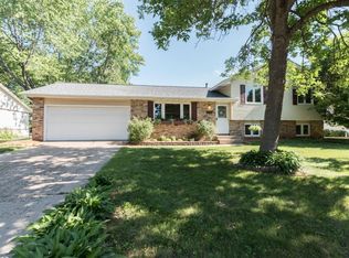 2616 Croixwood Blvd, Stillwater, MN 55082