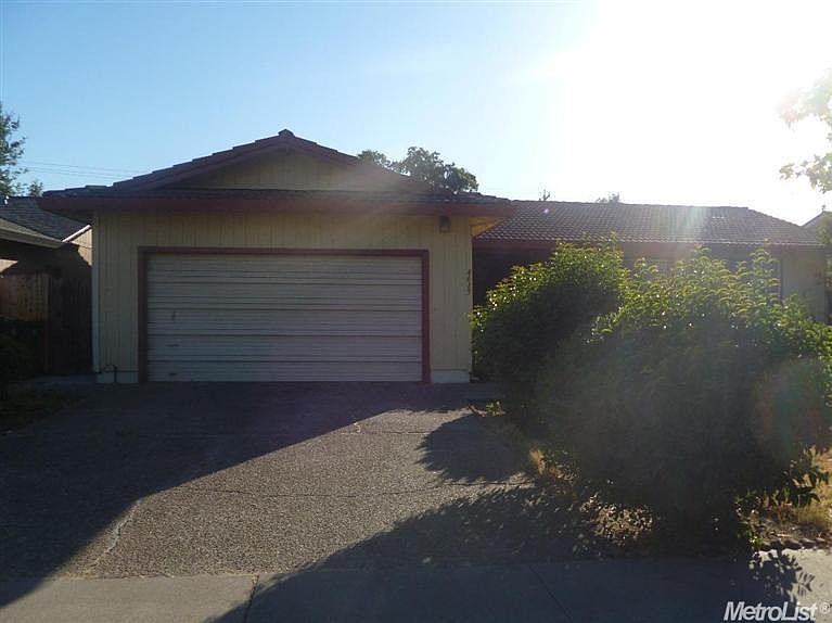 1st image of 4615 Burnham Cir