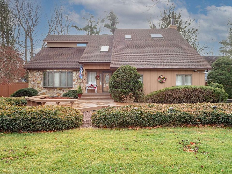 1st image of 9 Elston Ct