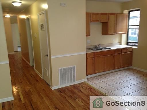 1st image of 5840 S Calumet Ave
