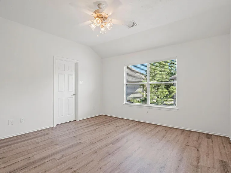 35 Wickerdale Pl — Photo 10