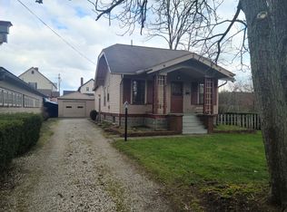 8161 Orchard Rd, Olmsted Falls, OH 44138