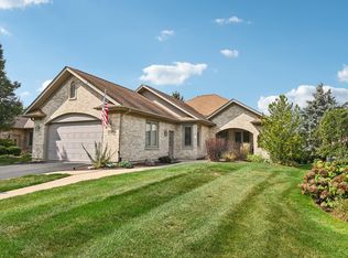 4N466 Mark Twain St, St Charles, IL 60175