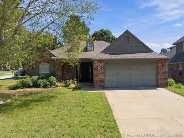 901 S 71st St, Broken Arrow, OK 74014