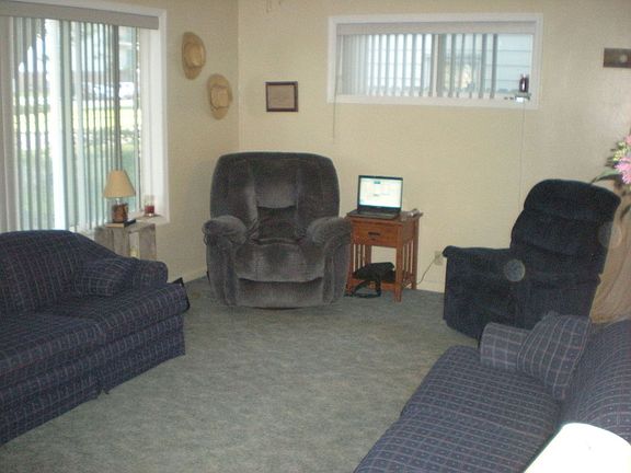 LIVING ROOM (west half)