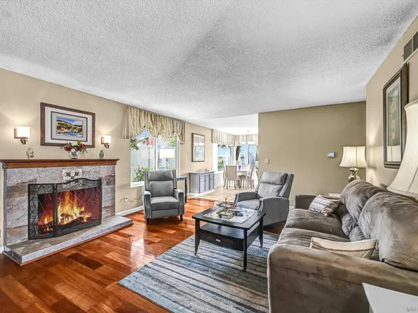 13856 Gorrion Ct, El Cajon, CA 92021