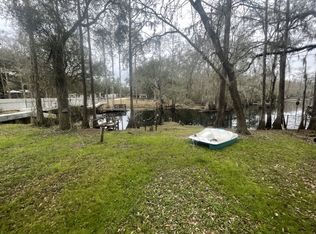 310 SE Lakeshore Blvd, Branford, FL 32008