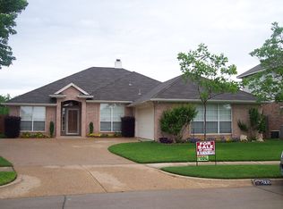 7808 Fox Chase Dr, Arlington, TX 76001