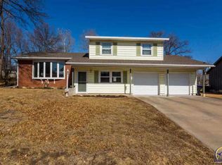 1506 SW 30th St, Topeka, KS 66611