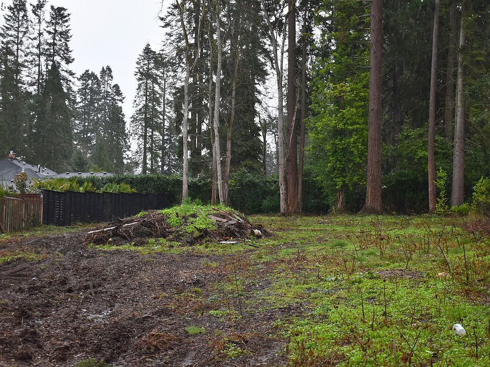 2nd image of 8866 SW White Pine Ln