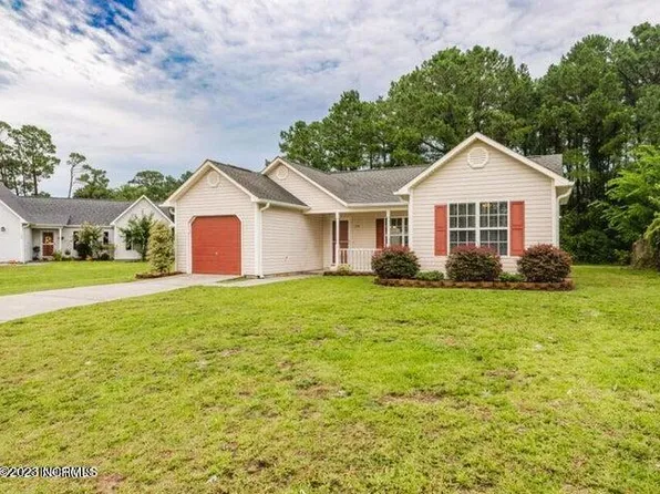 104 Sweet Bay Court, Hampstead, NC 28443