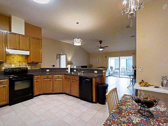 2nd image of 2458 Bentshire Dr
