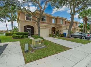 306 River Bluff Ln, Royal Palm Beach, FL 33411