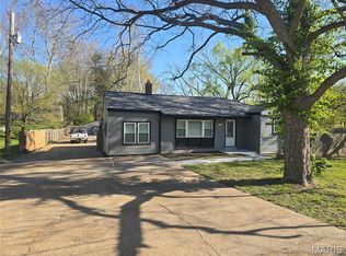 1707 Parker Rd, Saint Louis, MO 63138