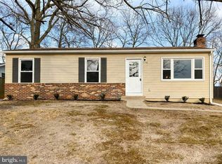 90 Roosevelt Ave, Sicklerville, NJ 08081