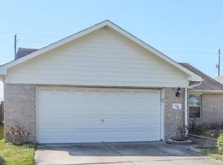 236 Rolling Brook Dr, Dickinson, TX 77539