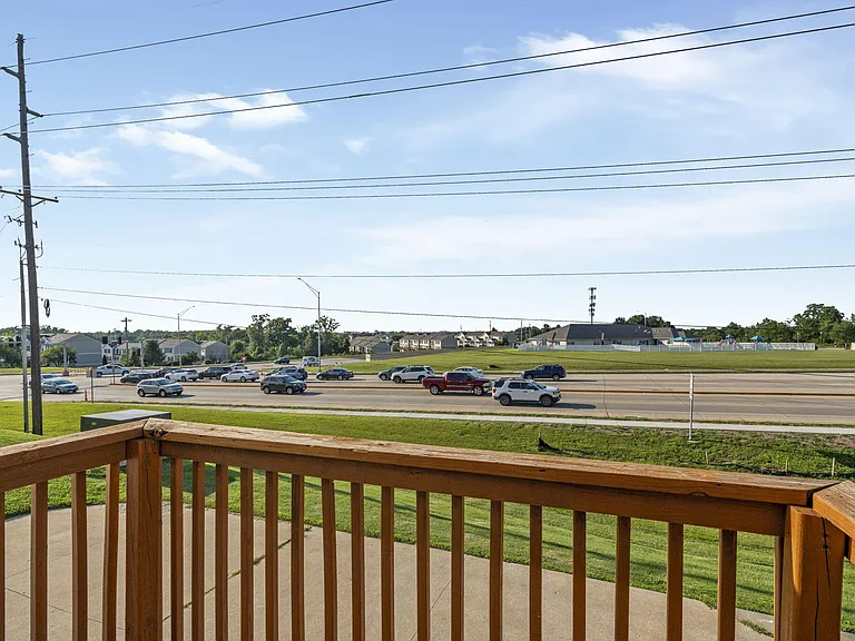 2411 Northampton Dr — Photo 15