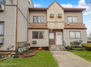 360 Barlow Ave APT 24A, Staten Island, NY