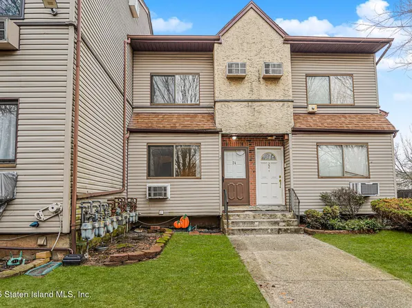 360 Barlow Ave APT 24A, Staten Island, NY 10308