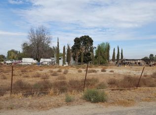 2825 Holder St, Bakersfield, CA 93307