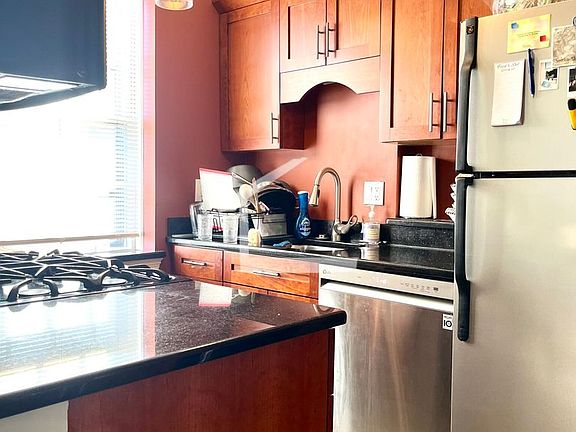 2nd image of 36 Browne St #9