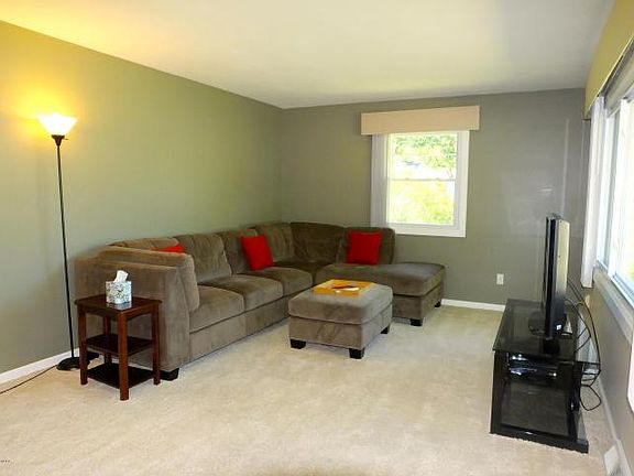 3rd image of 5657 Madison Ave SE