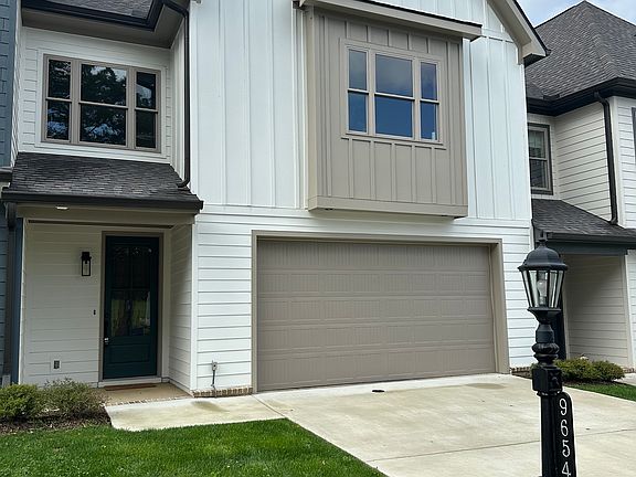 3rd image of 9654 Dutton Ln