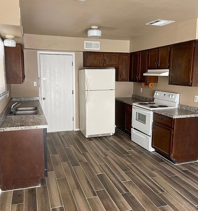 1st image of 3266 Executive Hills Rd #Lco