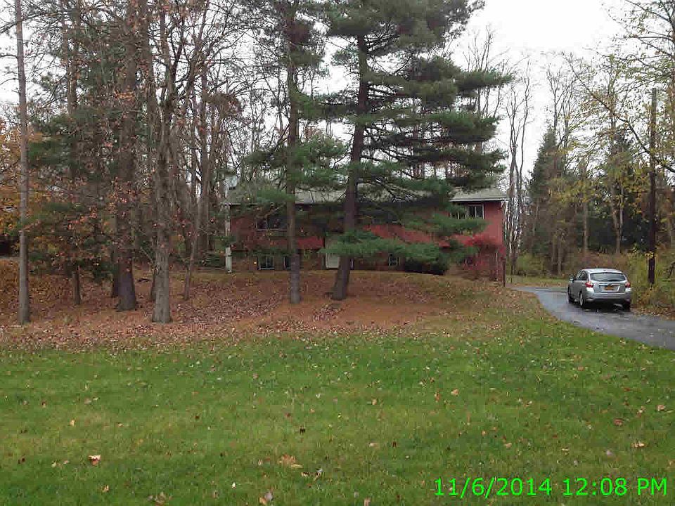 1st image of 6 Phillips Dr