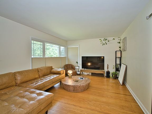 2nd image of 8451 N Oriole Ave