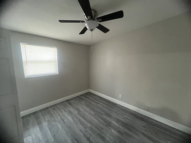 1804 Cadillac Cir — Photo 8