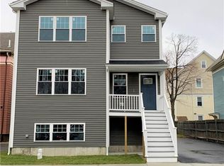 17 Slocum St, Providence, RI 02909