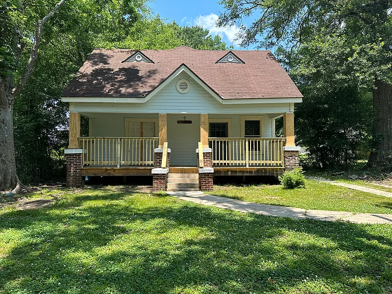 1430 W Kirby Pl #C — Photo 1