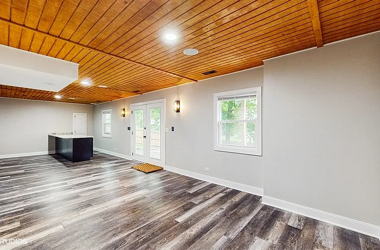 137 Forest Ave — Photo 38