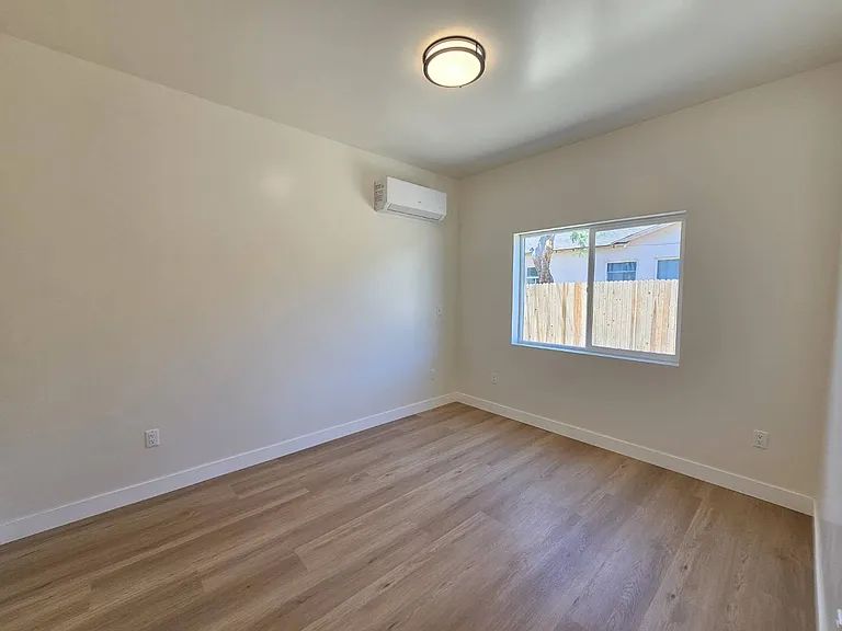 11821 Pipeline Ave #2 — Photo 14
