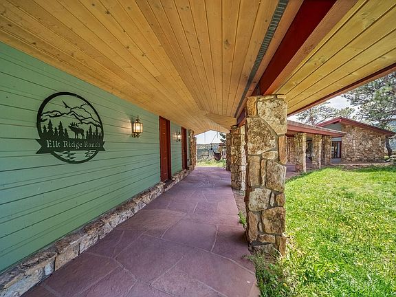 5th image of 1692 Kiowa Rd