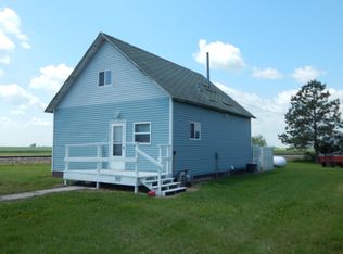 301 3rd Ave W, Makoti, ND 58756