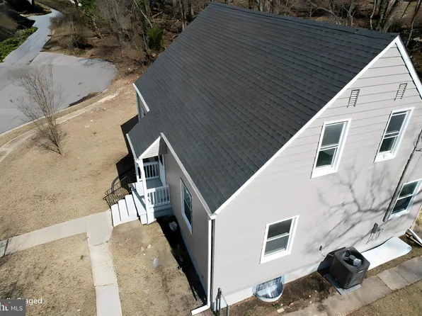 2715 Gwynnmore Ave, Baltimore, MD 21207