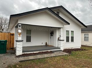 844 E College St, Jackson, TN 38301