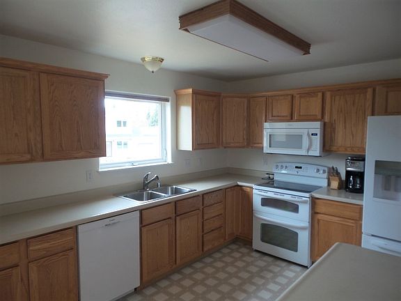 4th image of 1627 Kassi Ct