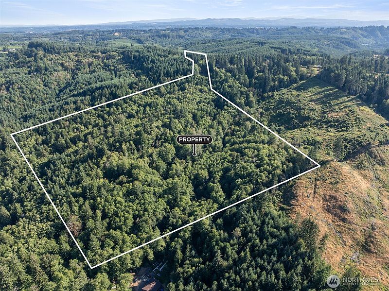 3rd image of 541 Centralia Alpha Road