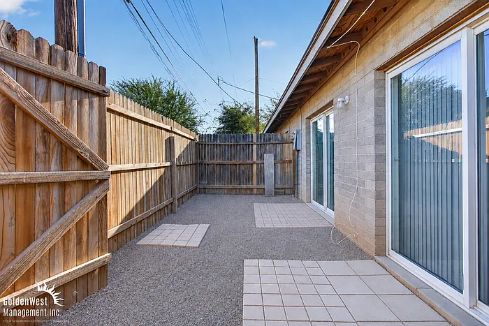 2209 W Belmont Ave #5 — Photo 20
