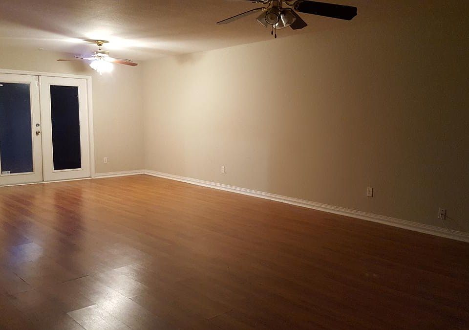 1st image of 6216 N 45th St