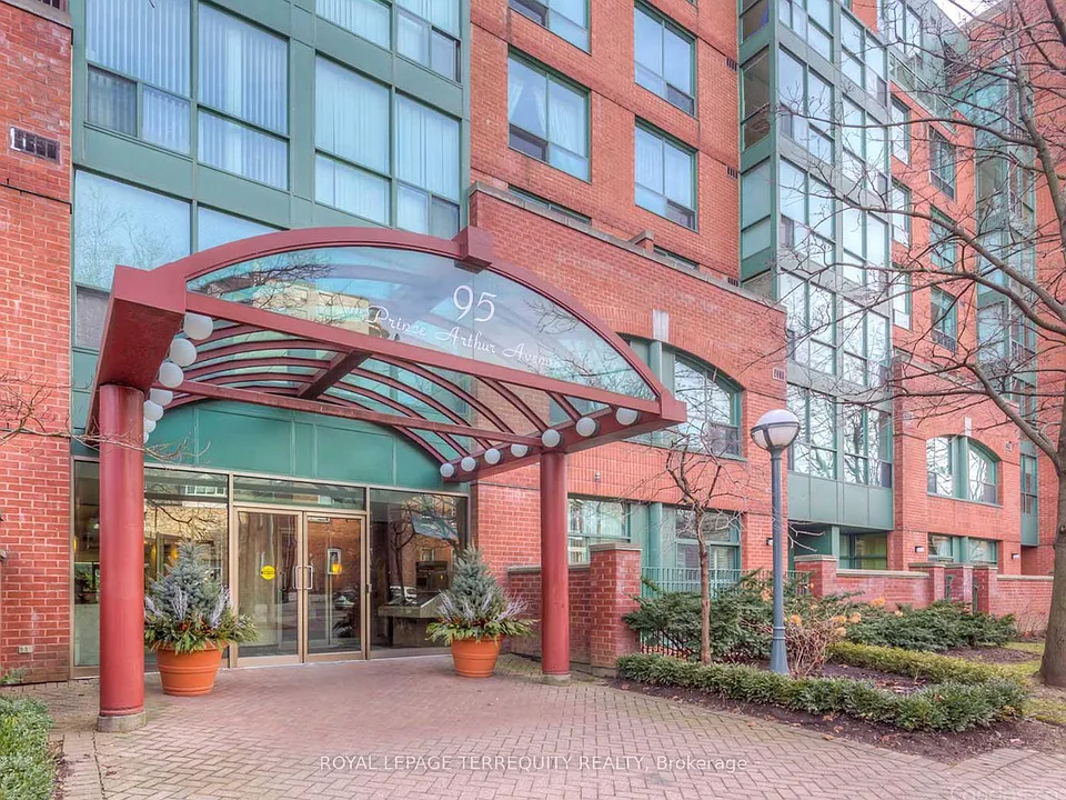 95 Prince Arthur Ave #524