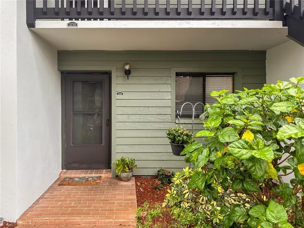3710 Greenery Ct APT 110, Tampa, FL 33618