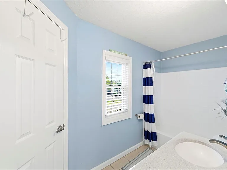 5107 Salmon Dr SE #C — Photo 18