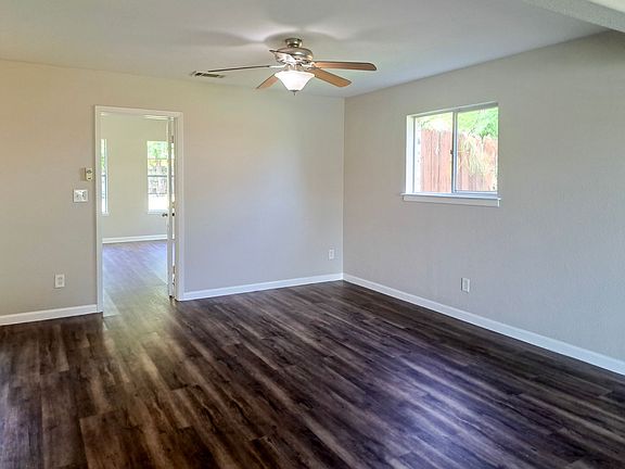 5th image of 5106 Hughes Dr