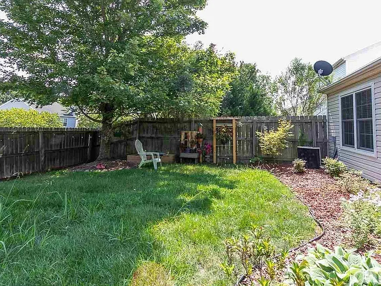 9128 Colony Village Ln — Photo 27