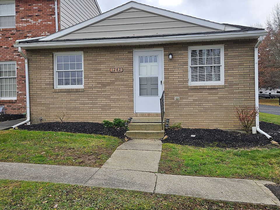 1st image of 1242 Colonial Dr